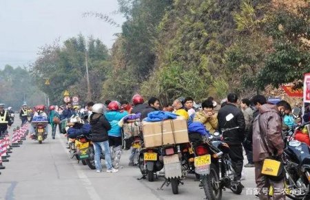 骑摩托车回家过年 摩托回家过年,有哪些优势呢